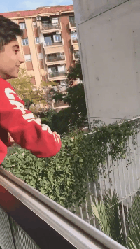 爆笑的动图GIF图片：作死方法有很多，我尊重你的选择