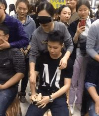 搞笑的GIF图：如果生孩子不是为了玩，那将毫无意义！