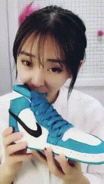 邪恶gif动态美女：妹子扭的很好看！