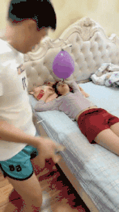 搞笑的动态图GIF：很有弹性，根本停不下来