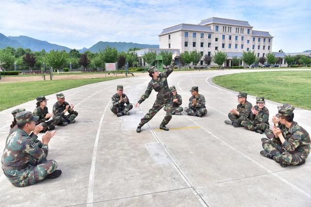 梦到叠被子是什么意思