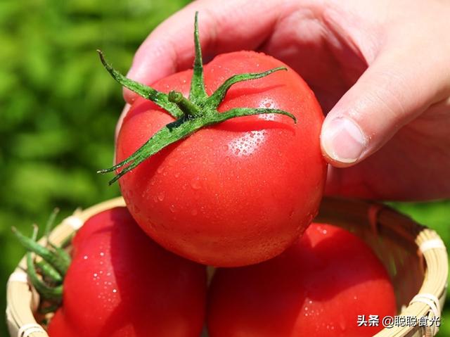 秋天女性多吃这8种食物，维C丰富营养高，价格不贵，应季吃得起