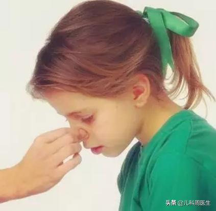 好端端的孩子总是流鼻血，血液病？也许你想多了，如何处理很重要