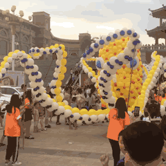 搞笑的动态图图片：现在连牛也来嘲讽单身狗了
