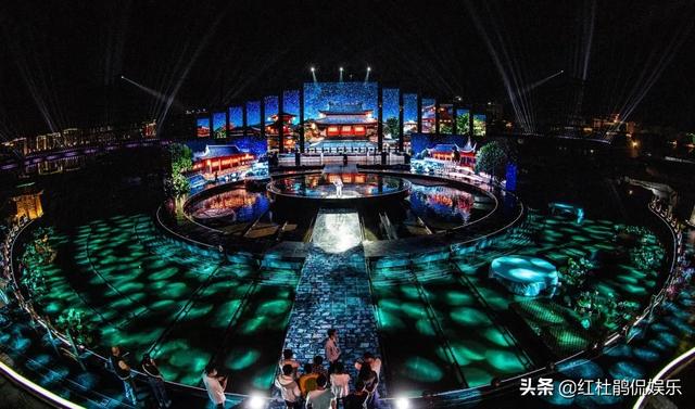 央视秋晚完整节目单发布，27个歌舞只有5位独唱，机会给了实力派
