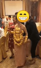 幽默动态图：应该是皮紧了，松一下就好了