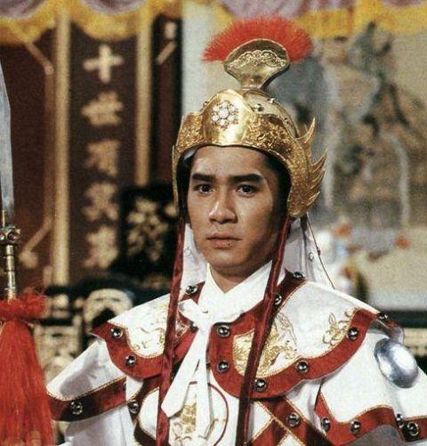 ����ΰ ��װ(����ΰС����ʱ�ڵ�11����װƬ���㿴��������)