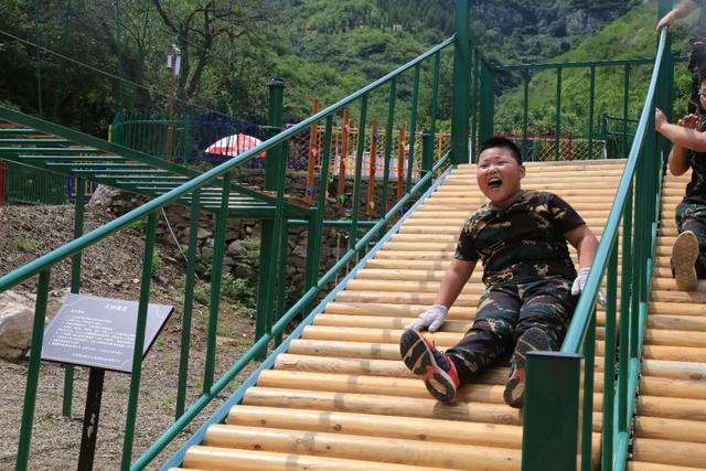 全封闭军事化管理学校怎么教育孩子(军事化管理封闭式学校对孩子好吗)(图30)