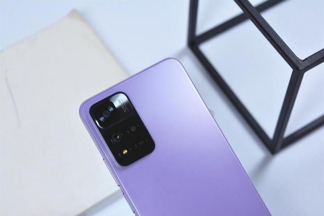 除了快充，续航能力还强？Note11 pro赢了iPhone  13 Pro  Max