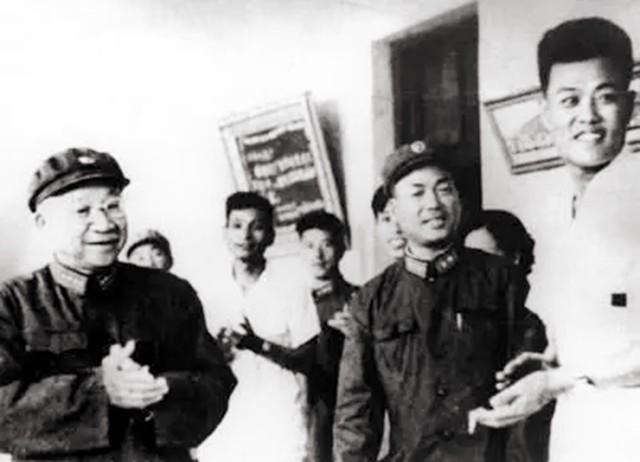 中将是什么级别的干部（元帅与大将、上将、中将、少将享受怎样待遇）