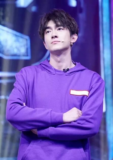 林更新的微博（林更新的微博头像图片）