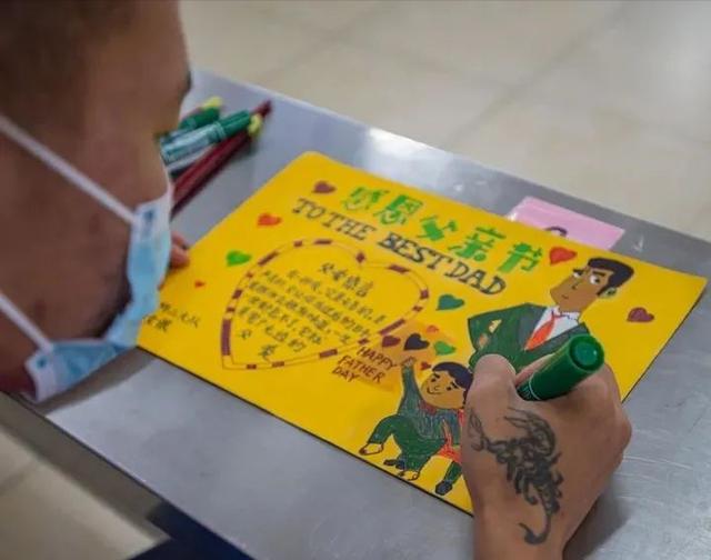 孩子熊起来也不能打吗？不打孩子不能成为绝对的“教育正确”