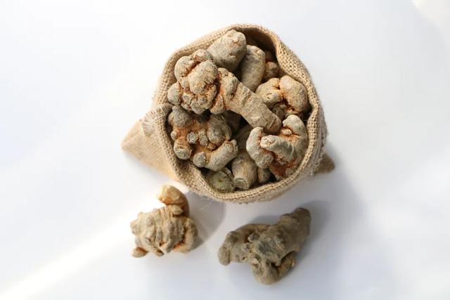 都有通血管的作用，三七和丹参哪一个效果更好？不少人都弄错了