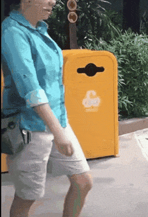 爆笑雷人的GIF：生命探测仪到底是什么高级东西！