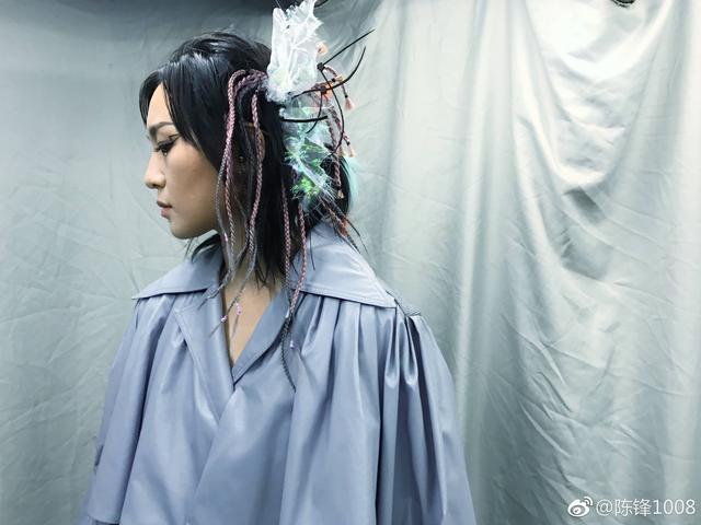 ��ȥ���� ������˭(ת���ˣ�񼾸ͯһ�ķ�������ͷ������������ԪѫTony������ͷ��С)