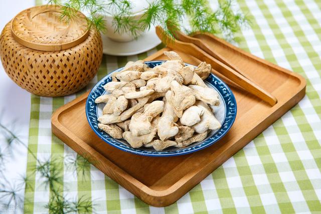 又上火又怕热？一剂乌梅丸，清上温下，改善你的上热下寒之证