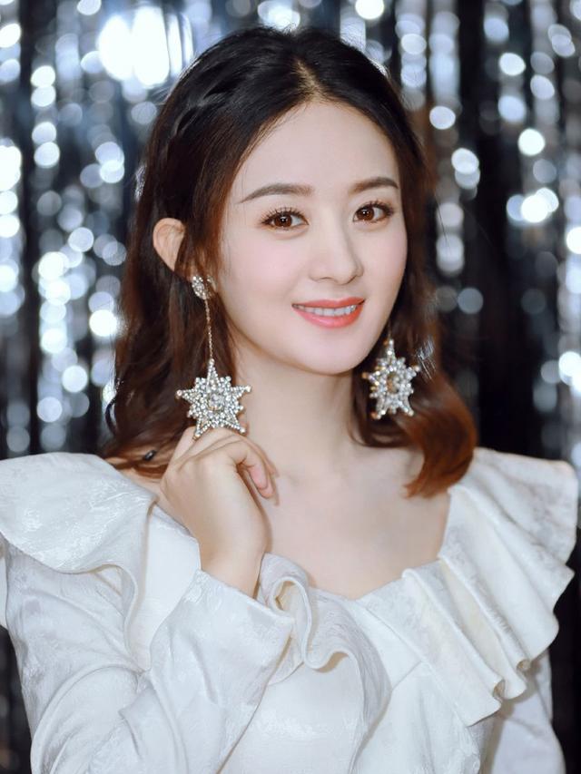 “糊涂”赵丽颖张碧晨，恋爱生子后，跌落的口碑终究还是回不去了