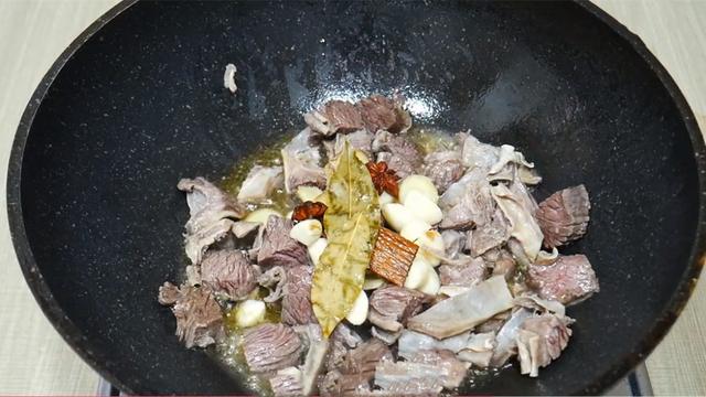 秋冬多给孩子做6道菜，荤素搭配合理，钙量丰富，常吃个子窜得快