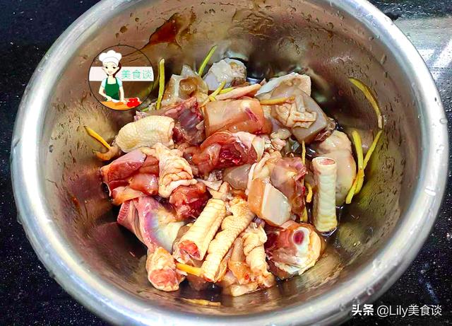 家常炖鸡肉的简单方法 家常炖鸡肉的简单方法（家常炖鸡肉的简单方法视频） 美食