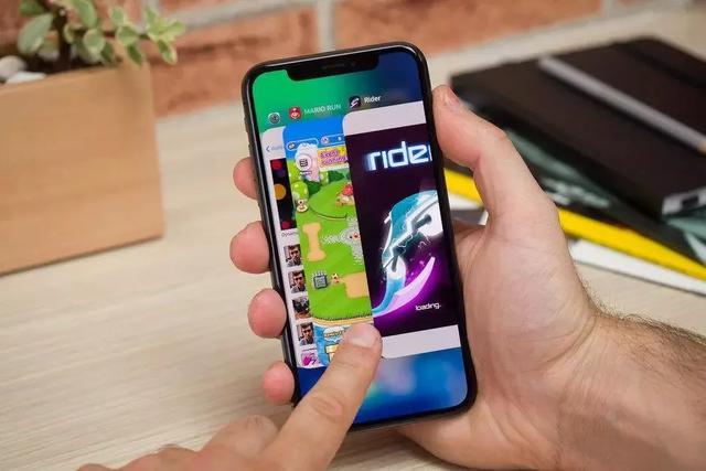 强如苹果，竟然也解决不了 iPhone 杀后台问题