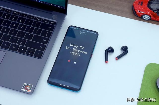 錄音轉文字，高效闖職場：iFLYBUDS lite訊飛智能耳機體驗