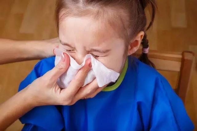 「未来医生冬季专题」帮宝宝擤鼻涕，用力过猛可能会造成听力损伤