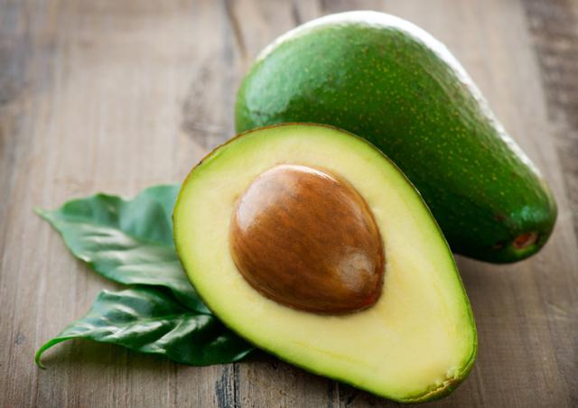 多吃这15 种抗衰老食品，或让您看起来更年轻