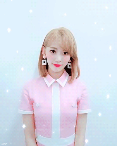 美女内涵动图GIF：笔芯~