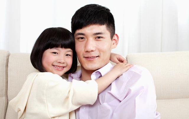 爸爸身上的几个“缺陷”，更易遗传女儿，宝妈多注意，以免娃自卑