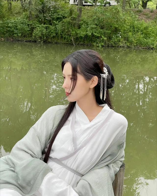 刘些宁徐艺洋谁漂亮(刘些宁徐艺洋怎么回事)-天晟网