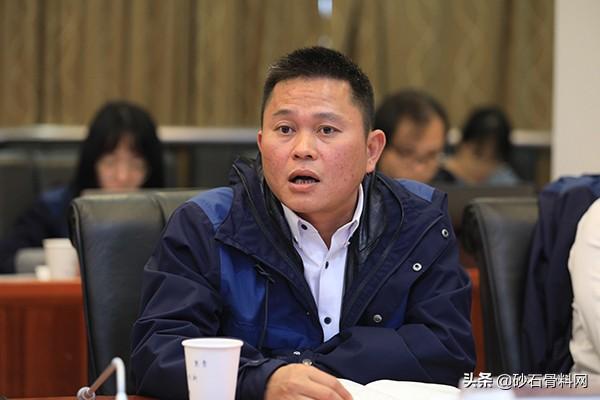 安顺破碎式制砂机维修电话