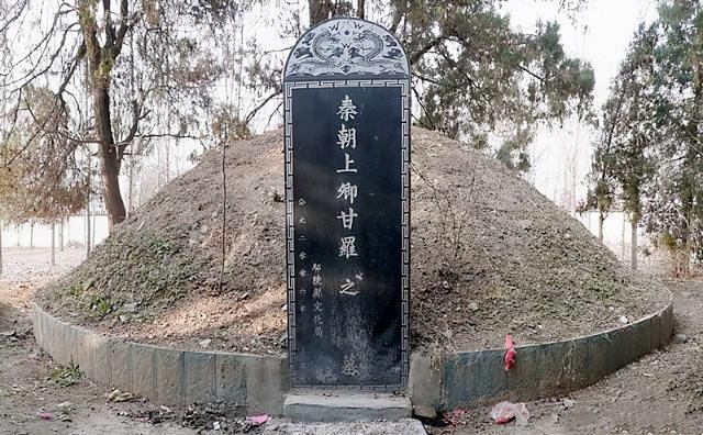 皇帝：我要吃公鸡下的蛋，甘罗：这有何难？后甘罗官拜丞相