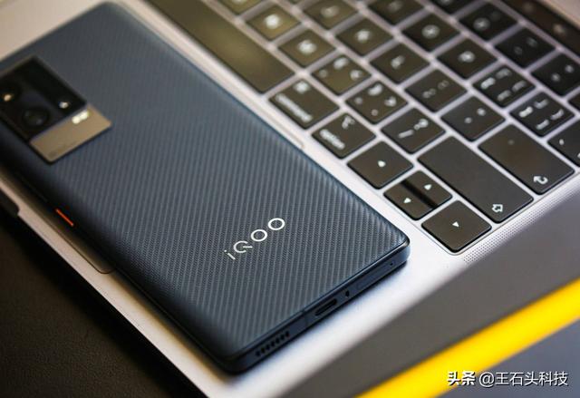 國產手機誕生 新王者 受歡迎程度超預期 搭載頂級e5螢幕 Kks資訊網