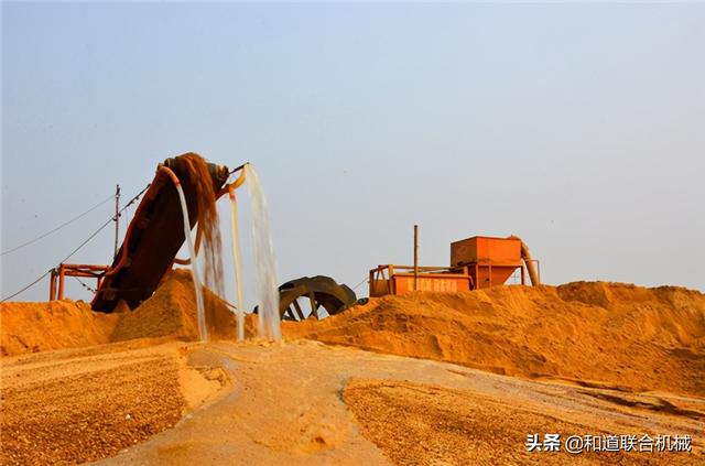 螺杆式洗砂机出沙_螺旋洗砂机的旋转速度跟出沙效果