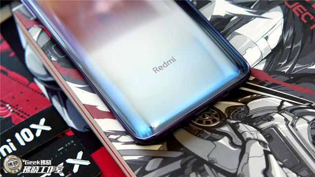 包装盒比手机还“值钱”？Redmi 10X-X计划限定礼盒评测