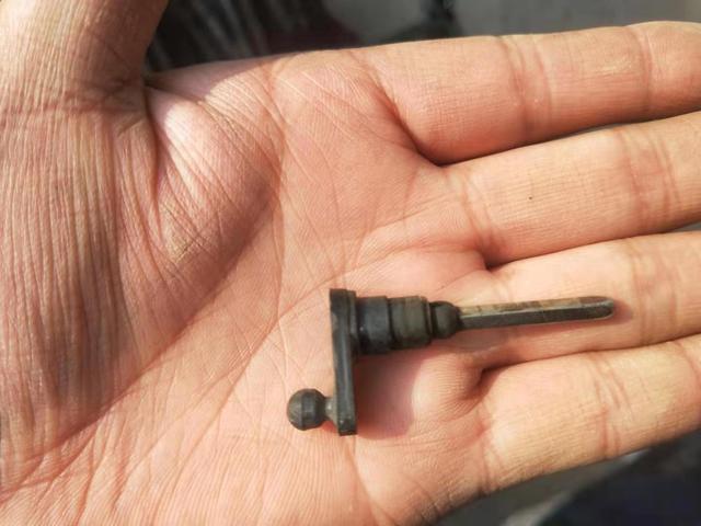 怠速忽高忽低没有故障码(怠速忽高忽低故障排除)
