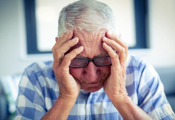 医生坦言：很多病其实并不是病，只是人老了而已，或无需过度治疗