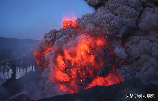 冰岛火山爆发