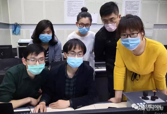 关注这个公众号！听说每天都有机会拿红包噢