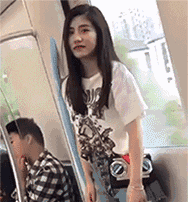 内涵美女动态GIF图：这才是真真正正的足球宝贝！