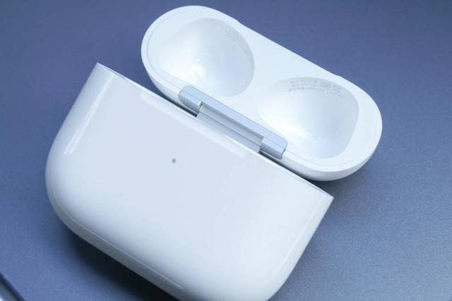 苹果AirPods 3真机开箱，来看