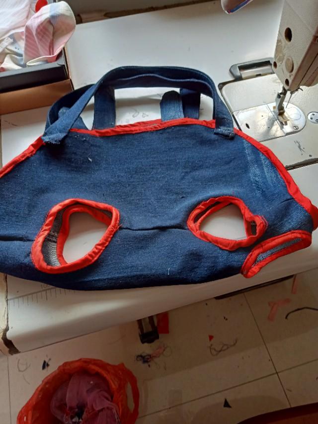 旧裤子做狗狗四脚衣服(宠物狗四脚衣服的制作)