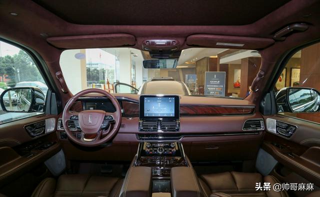 19岁卖车做生意血本无归，35岁身家1550亿，凭啥？