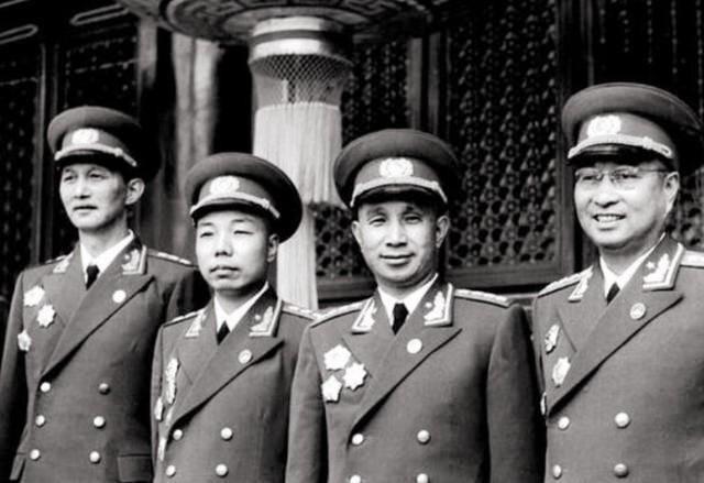 中将是什么级别的干部（元帅与大将、上将、中将、少将享受怎样待遇）