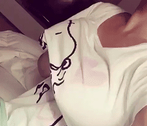 好身材的美女动图GIF：妹纸身材也是逆天了