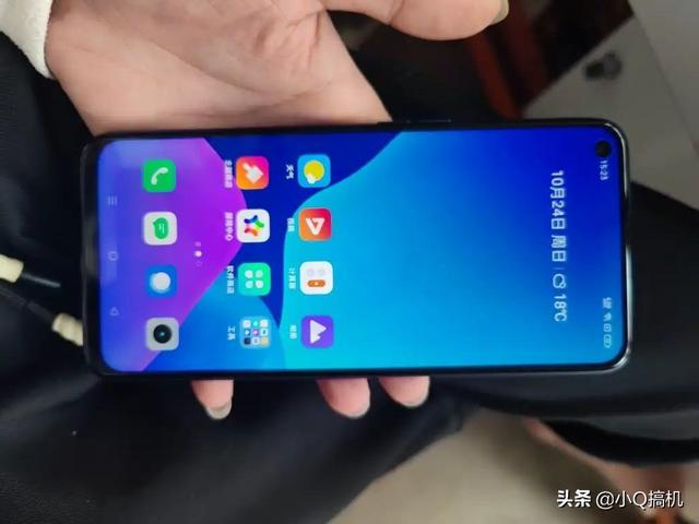 双十一值得入手的四款手机，从千元到旗舰机，款款都是高性价比