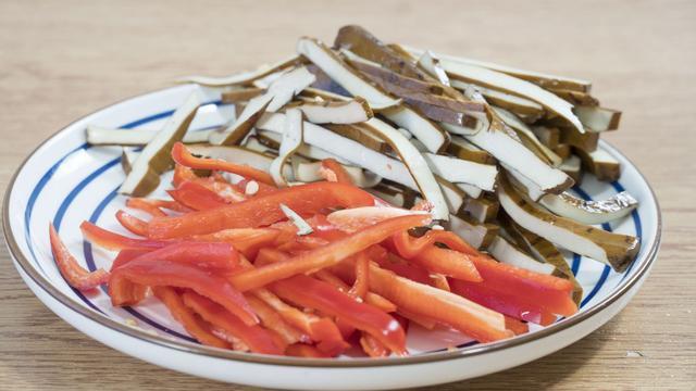 阳春三月，养肝“黄金期”，10食物要多吃，滋阴养肝，越吃越年轻