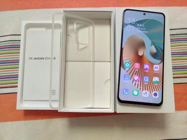 2000多元5G手机别乱买，这4款物超所值，总有一款合适你的
