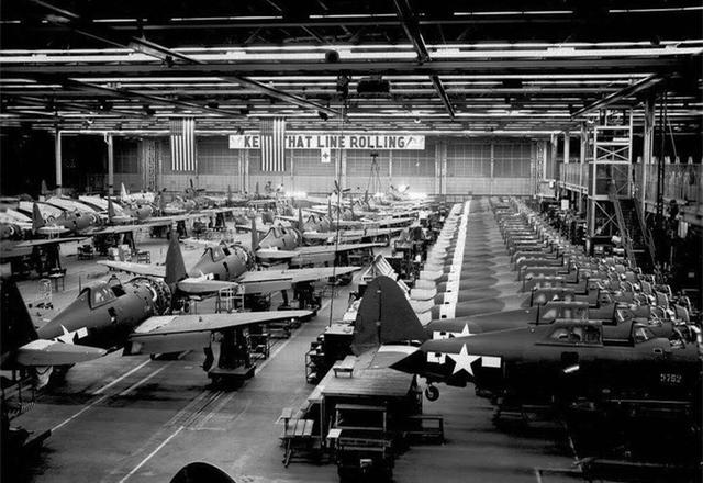 新加坡國父李光耀爲何在1996年預言日本將走向平庸