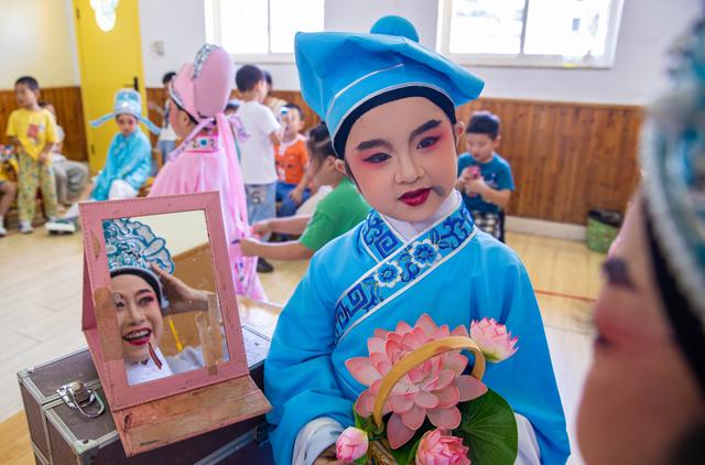 非遗传承庆国庆